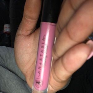 ANASTASIA LIPSTICK/Lipgloss